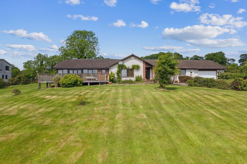 Property photo 1 of 38
