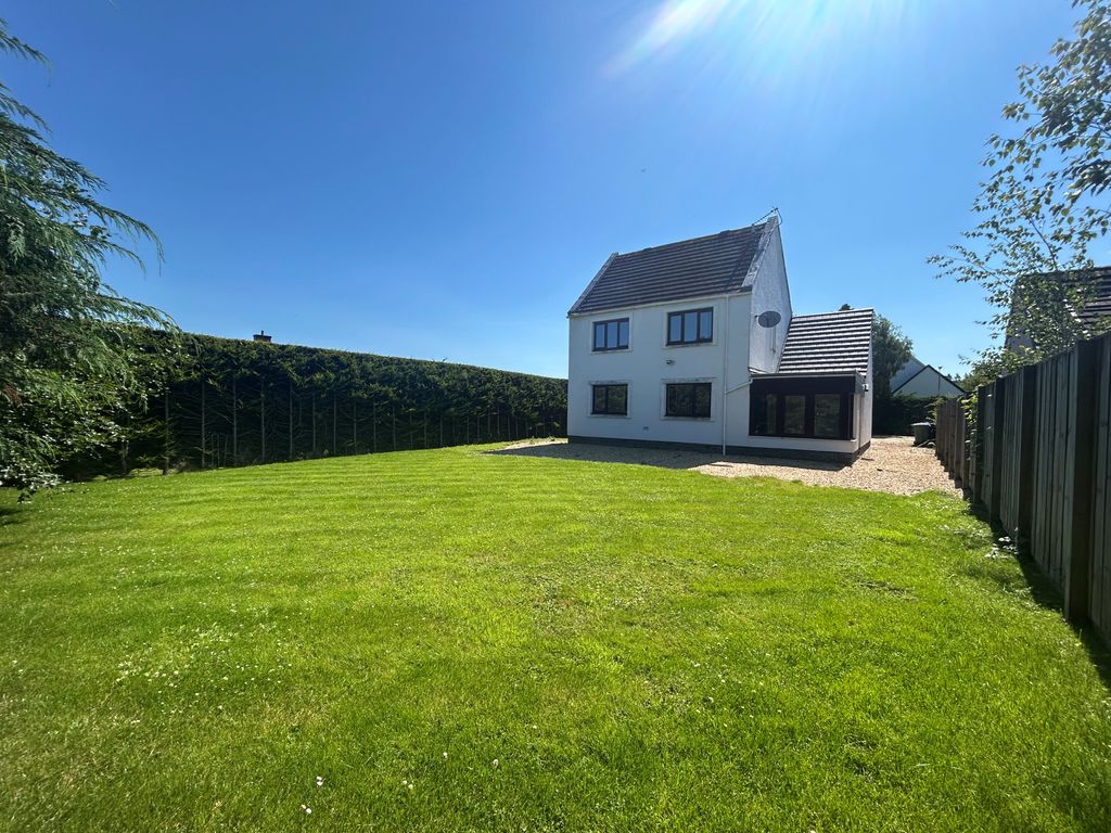 Property photo 2 of 14