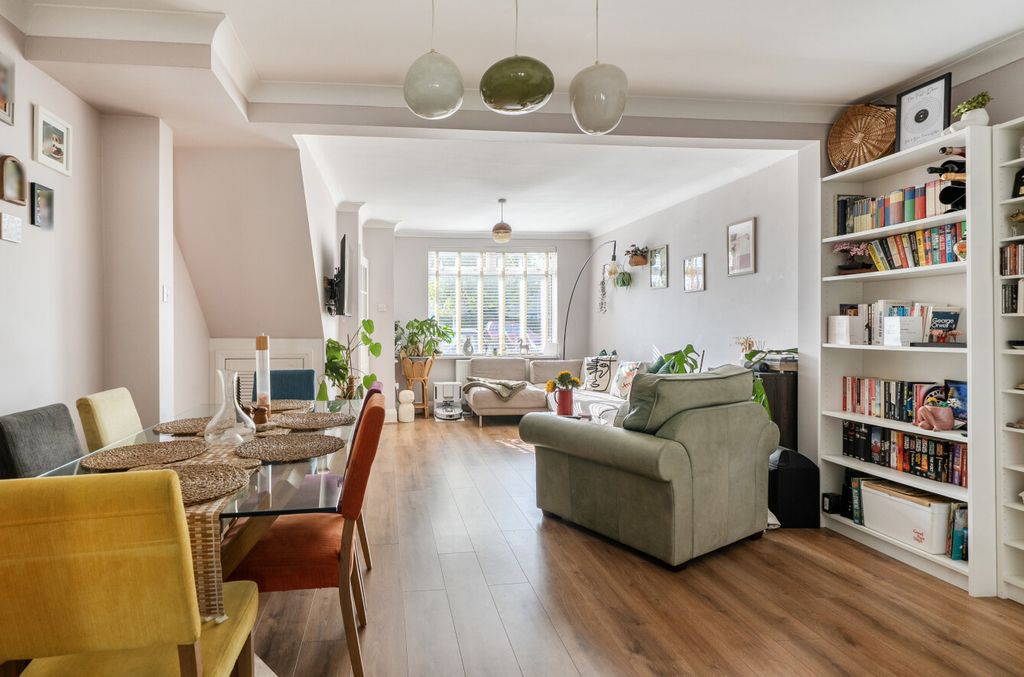 Property photo 3 of 19 1514337-2-6A96955...