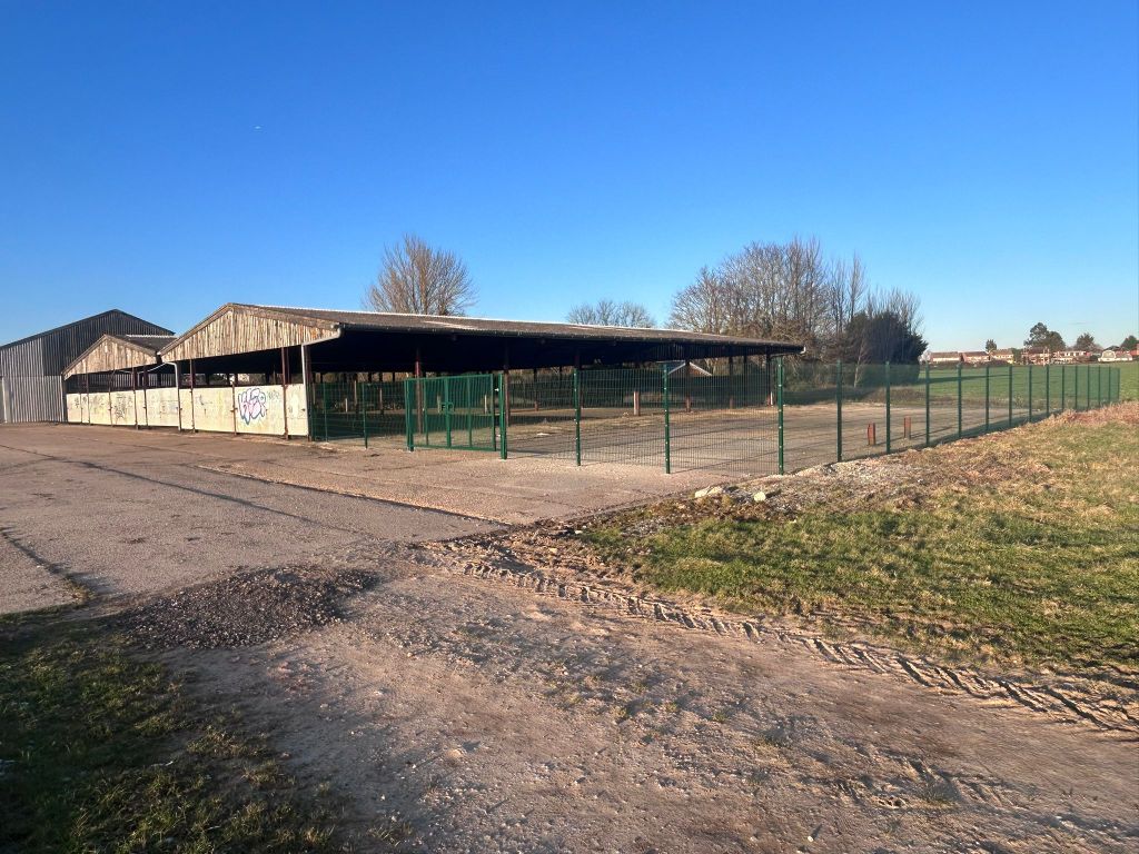 Property photo 1 of 3