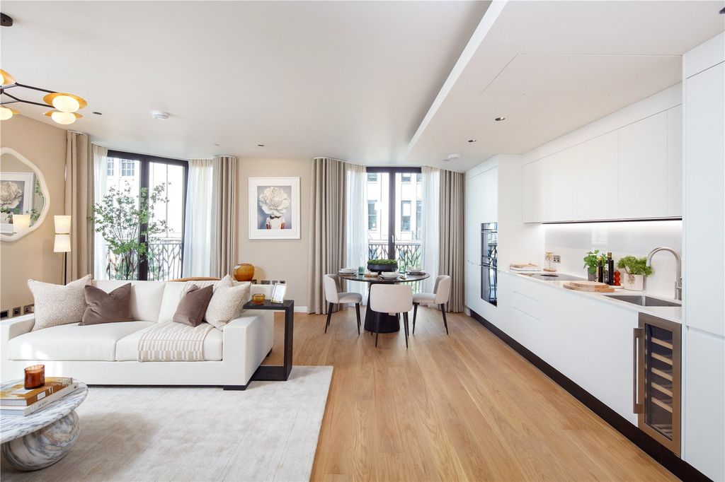 Property photo 3 of 8 Open Plan Living