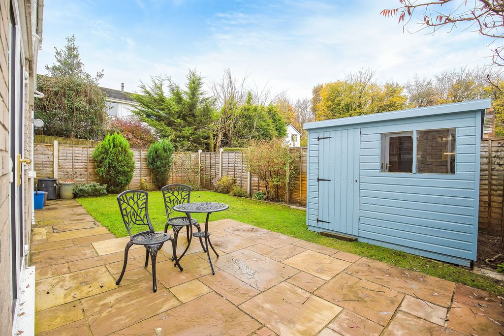 Property photo 3 of 28