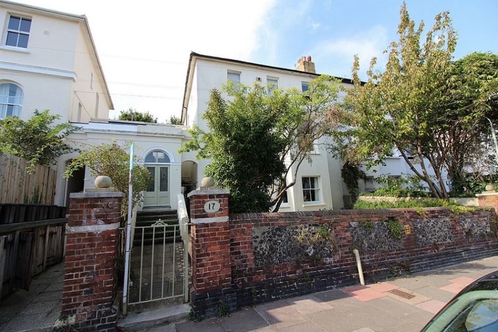 Property photo 1 of 7