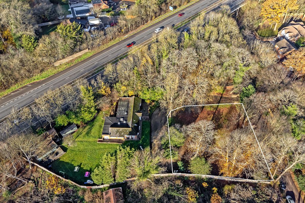 Property photo 1 of 9 Exterior