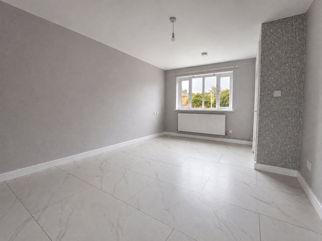 Property photo 3 of 11 Picture No. 04