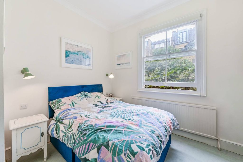 Property photo 3 of 8