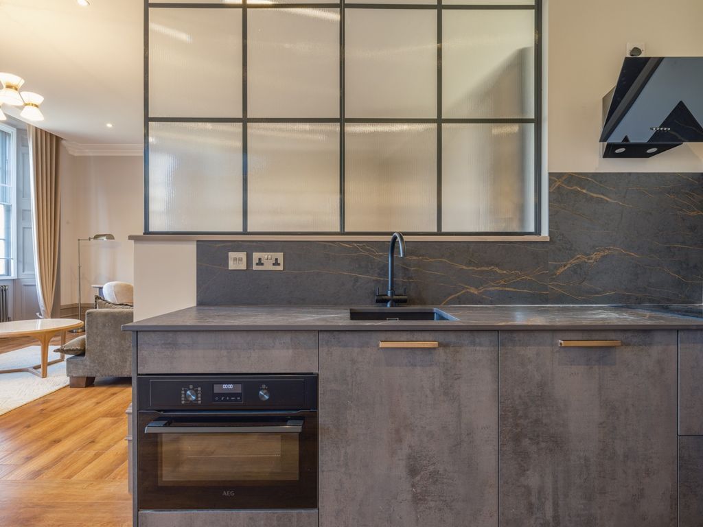 Property photo 3 of 17 5594202