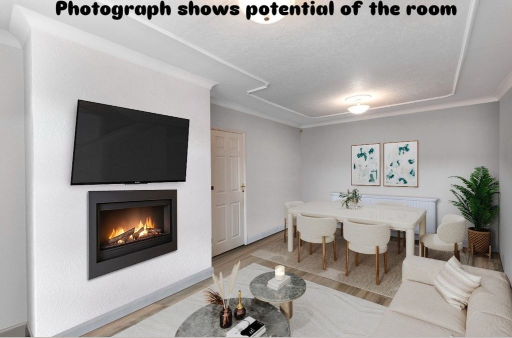 Property photo 1 of 12 Ewemove Estate Agents Scunthorpe - Potential Loung