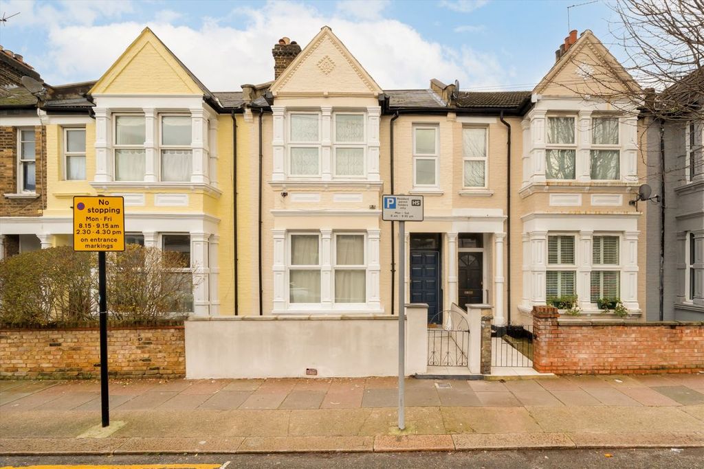 Property photo 1 of 8