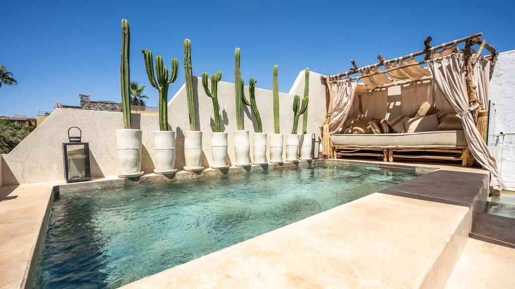 Property photo 3 of 37