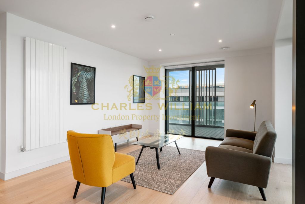 Property photo 3 of 12