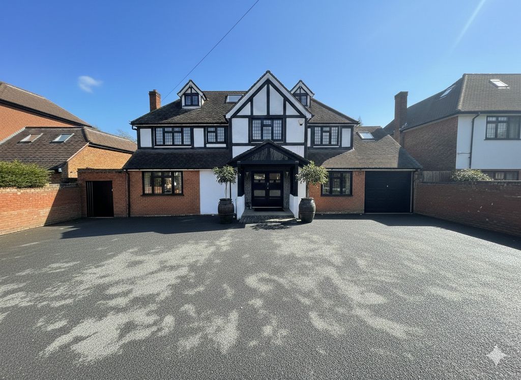 Property photo 2 of 24 4908182