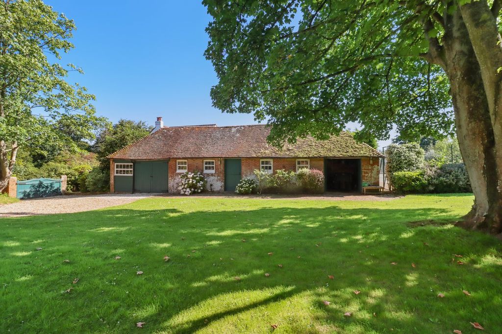 Property photo 2 of 42