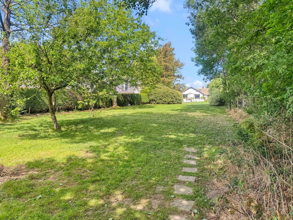 Property photo 3 of 29