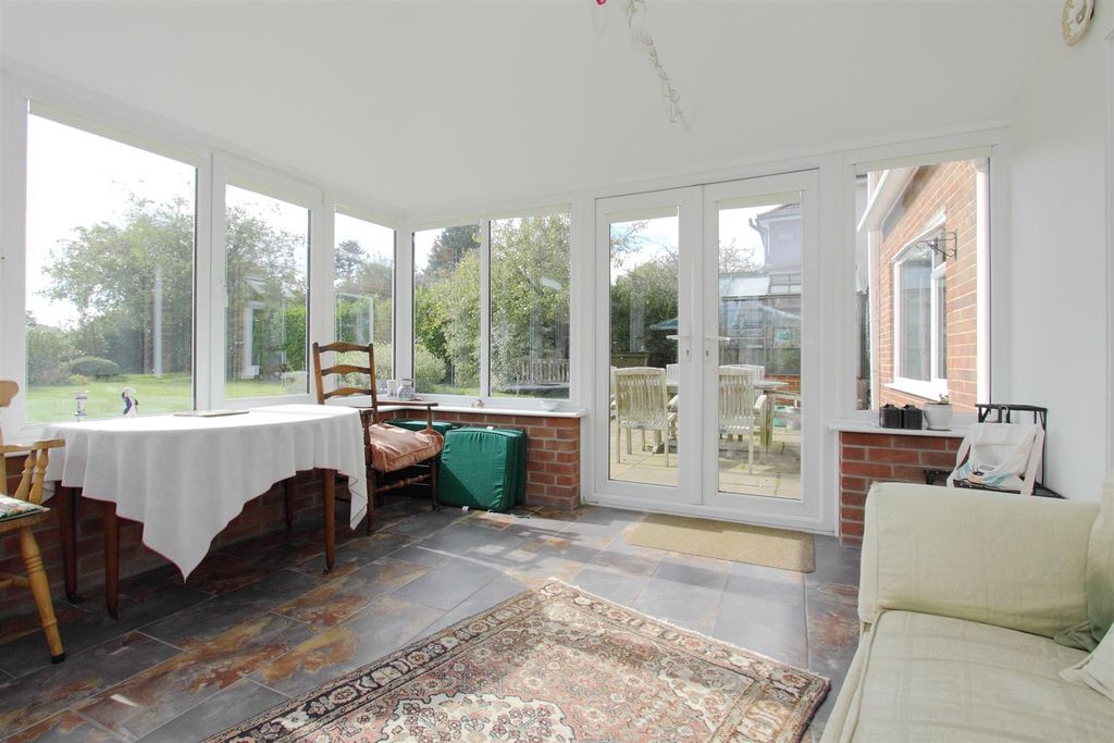 Property photo 3 of 12 Greenacres