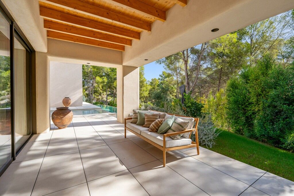 Property photo 3 of 20 Covered Terrace.Jpg