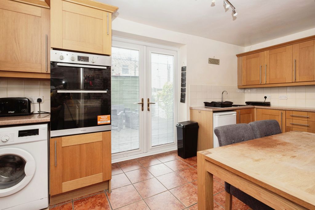 Property photo 2 of 15 Kitchen/Diner