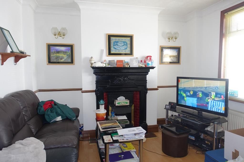 Property photo 2 of 13 Living Room