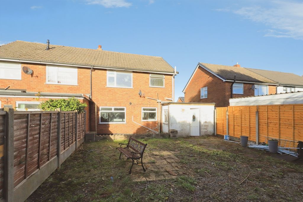 Property photo 2 of 17