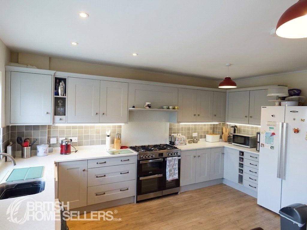 Property photo 2 of 19 Picture No. 04