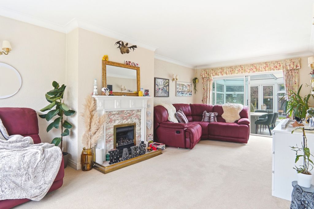 Property photo 3 of 22 Skipwithroad014