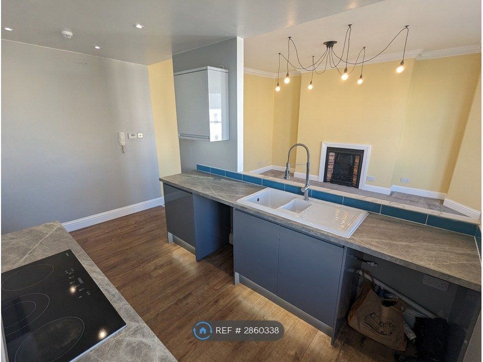 Property photo 1 of 8 Kitchen