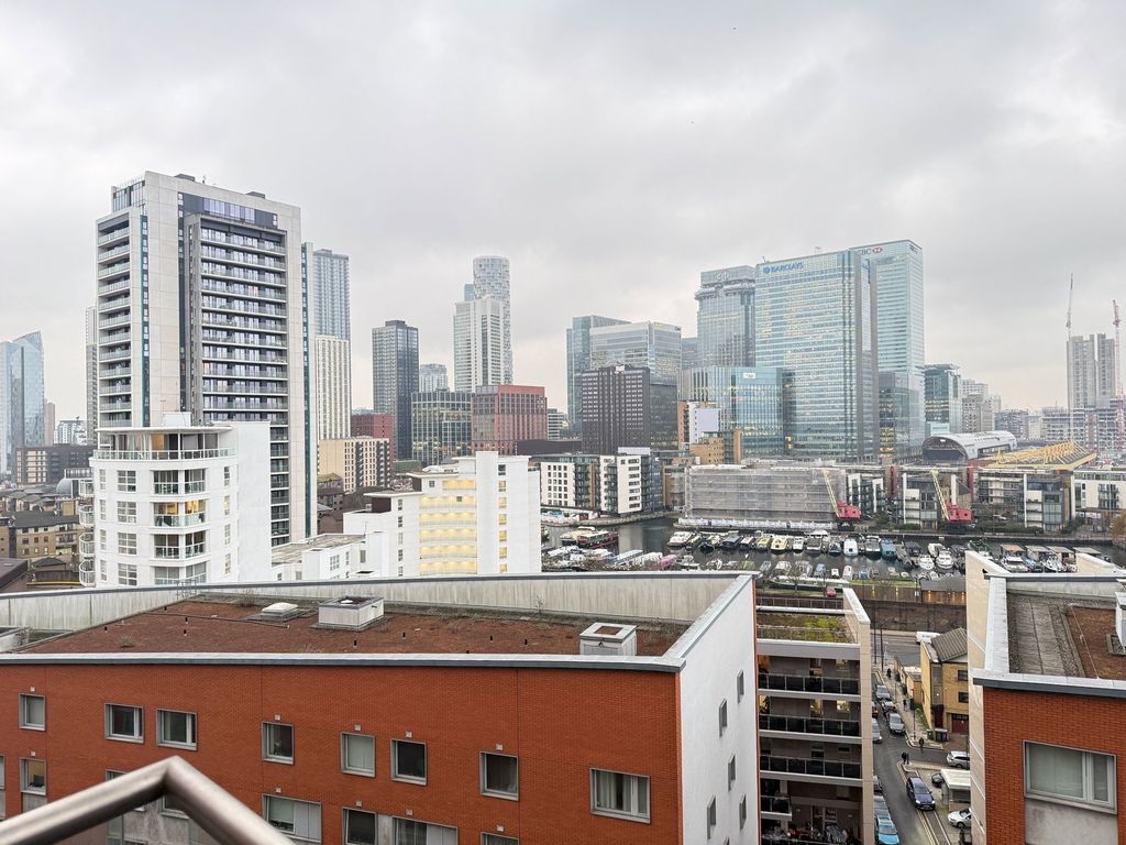 Property photo 3 of 12