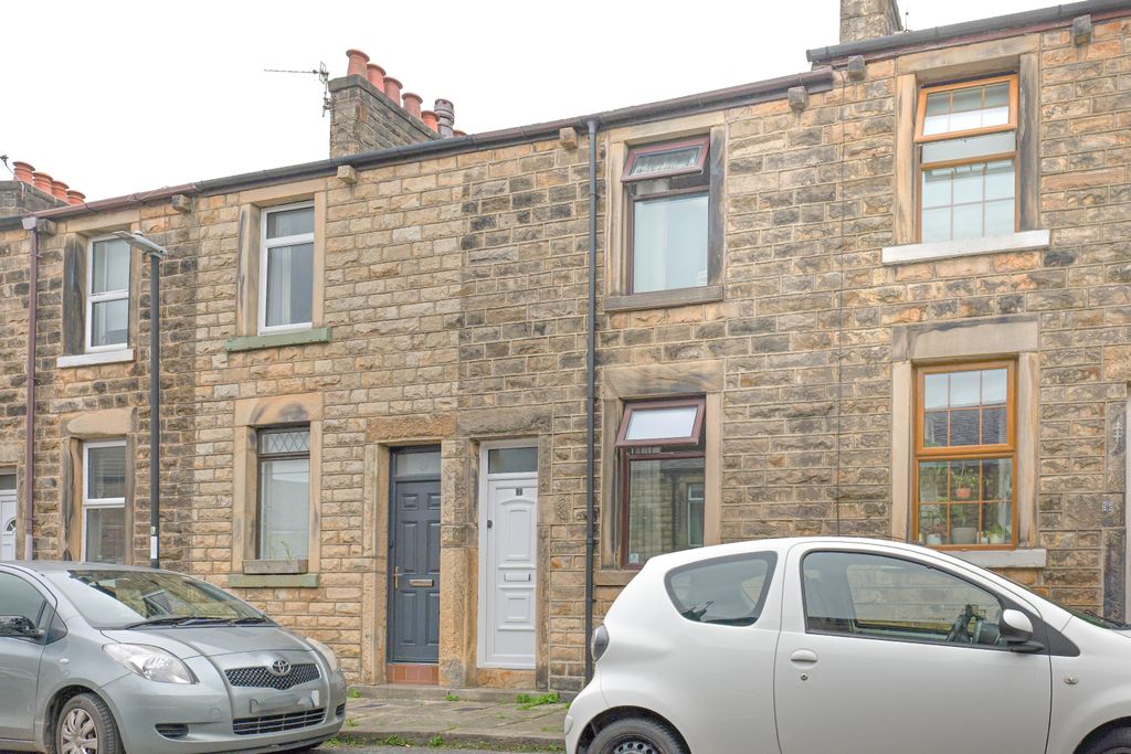 Property photo 1 of 22