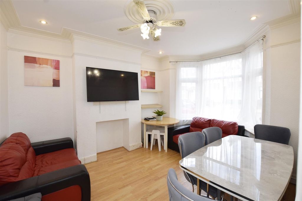 Property photo 3 of 8 Reception 1 Copy.Jpg