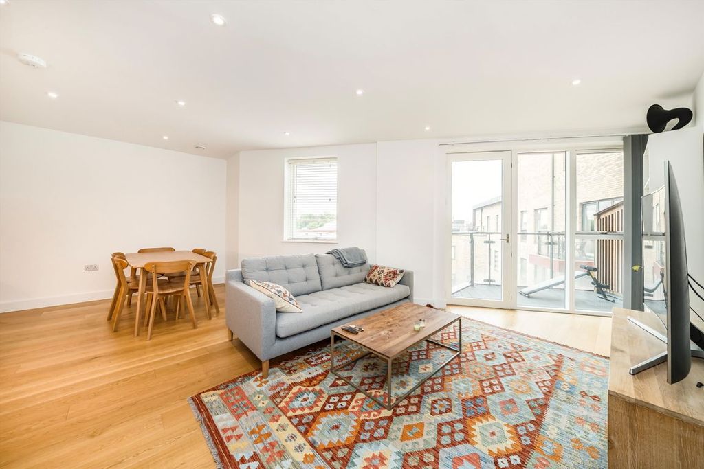 Property photo 2 of 10