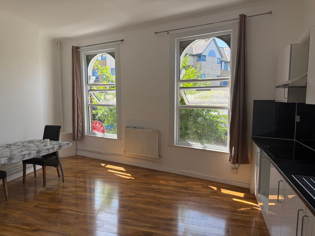 Property photo 1 of 5