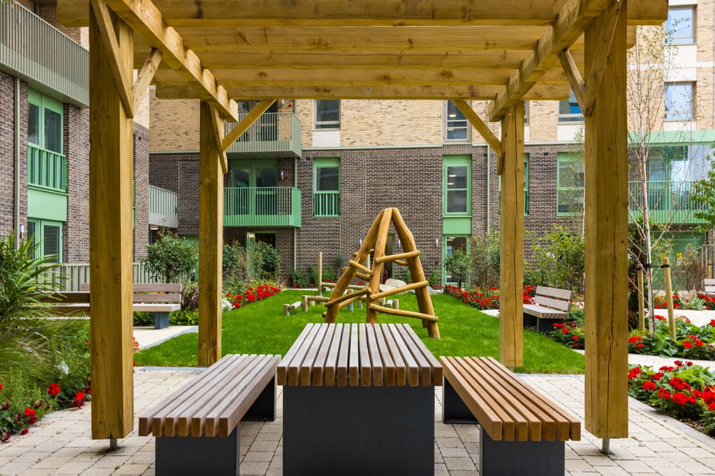 Property photo 2 of 10