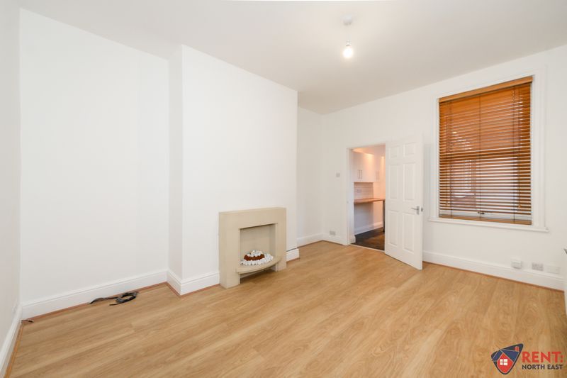 Property photo 3 of 9 Photo 6