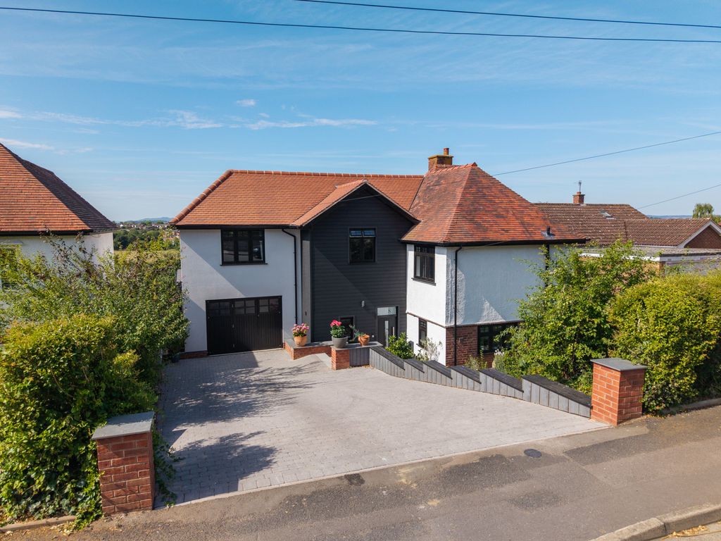 Property photo 1 of 49