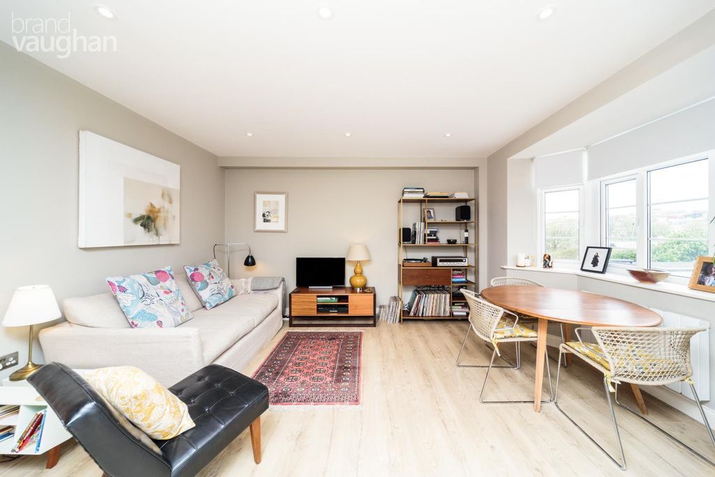 Property photo 2 of 6 Living Room