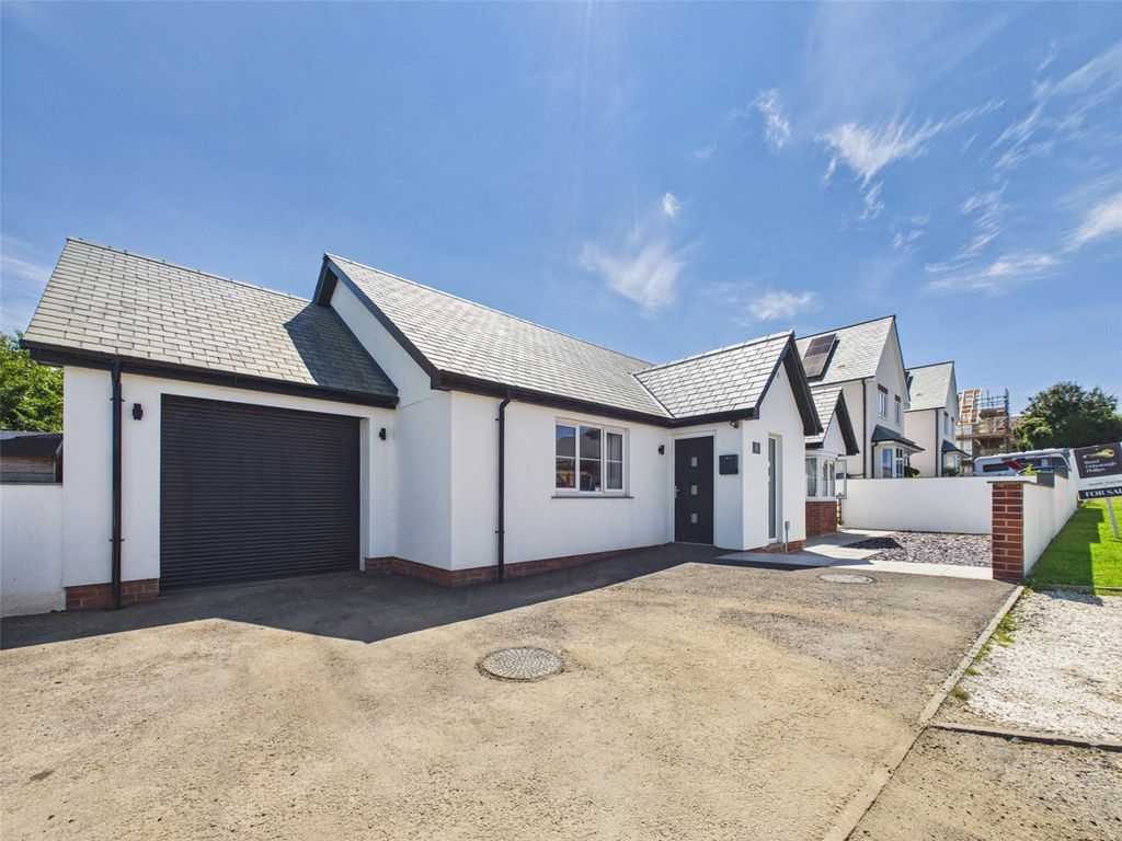 Property photo 1 of 23 Picture No. 28