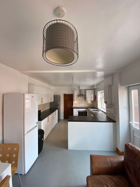 Property photo 3 of 11 Photo 5