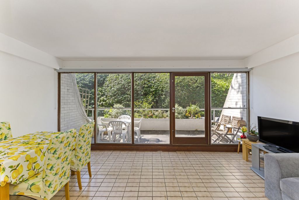 Property photo 1 of 10 Reception