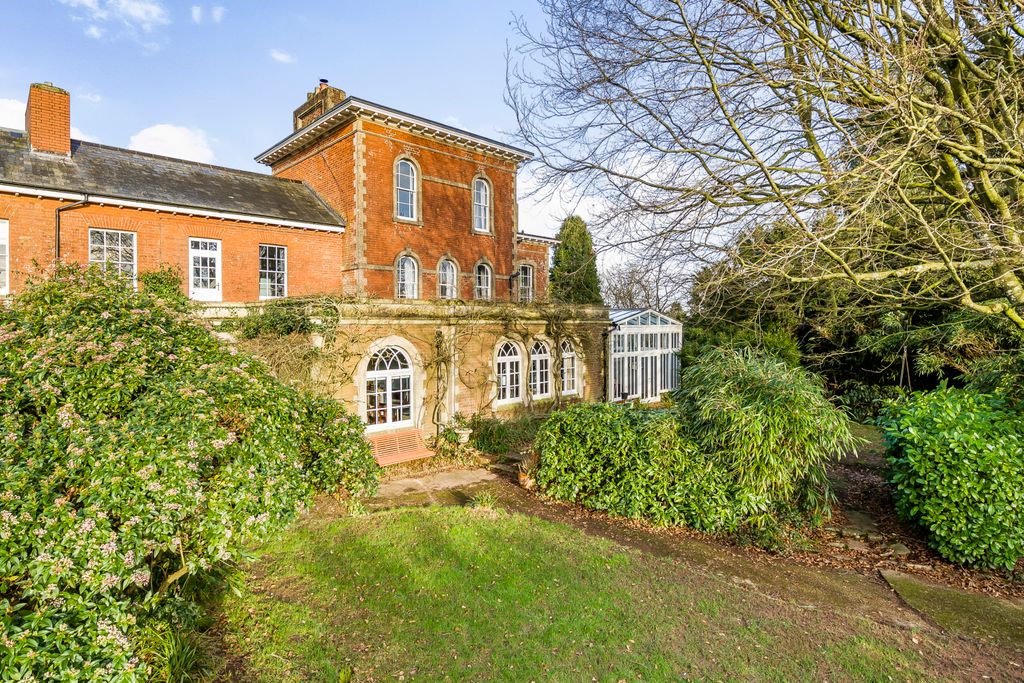 Property photo 1 of 36 Uffculme - Seddons