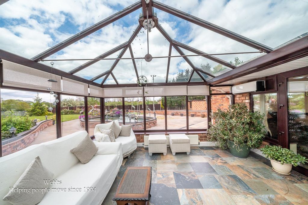 Property photo 3 of 80 Webbs-10.Jpg