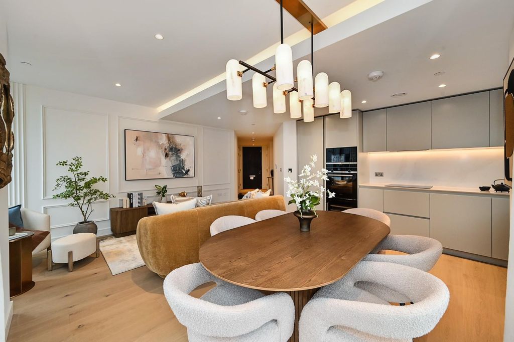 Property photo 1 of 19 1701-Harcourt-Tower (4).Jpg