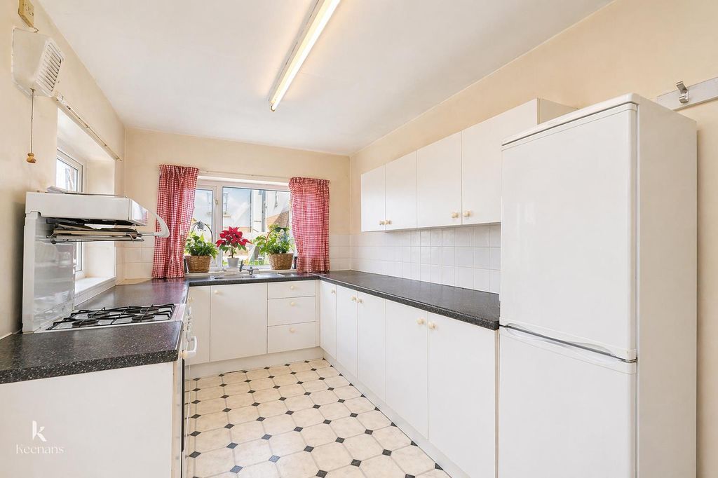 Property photo 3 of 14 3