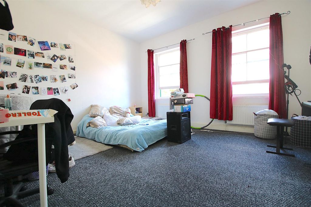 Property photo 3 of 15 Img_2261.Jpg