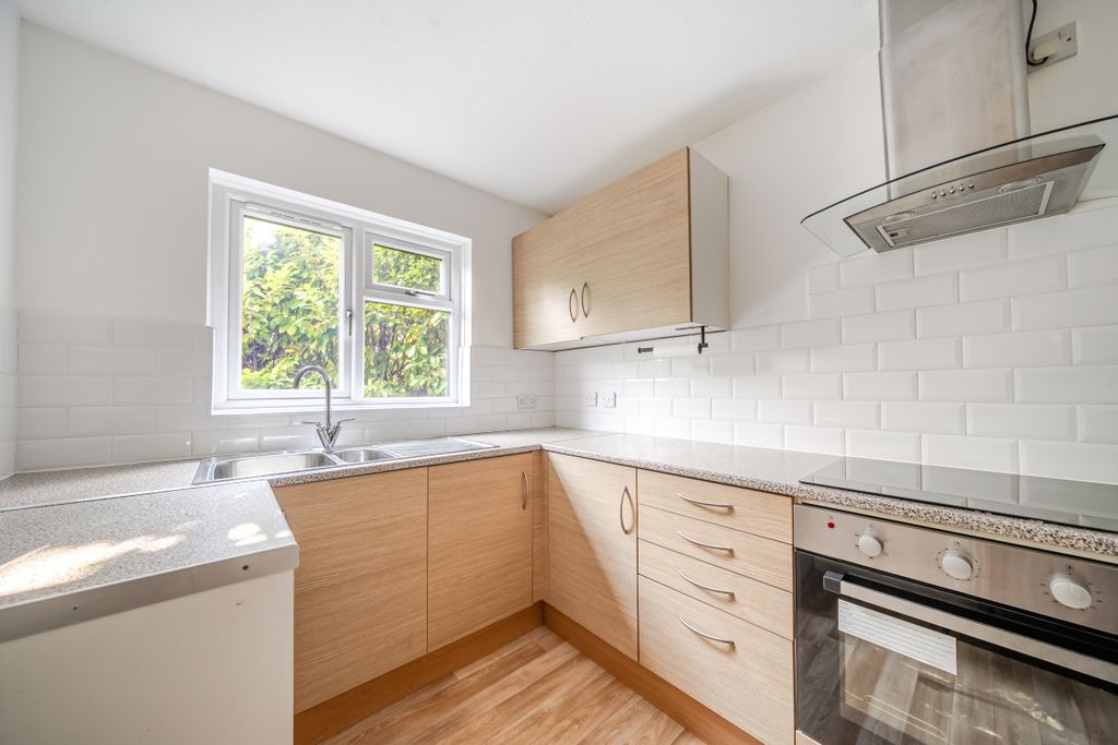 Property photo 2 of 10 1335347-1-68922Ca...