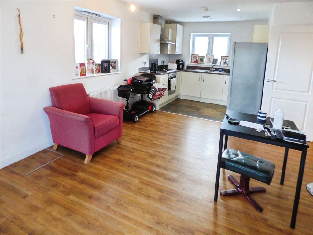 Property photo 2 of 9 Picture No. 05