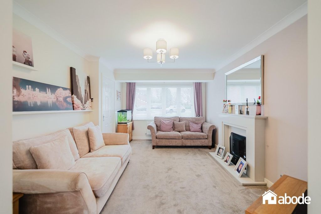 Property photo 2 of 25 5 Moorbridge Close-36.Jpg