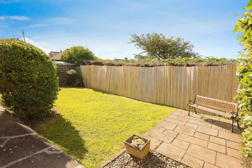 Property photo 3 of 17 Photo