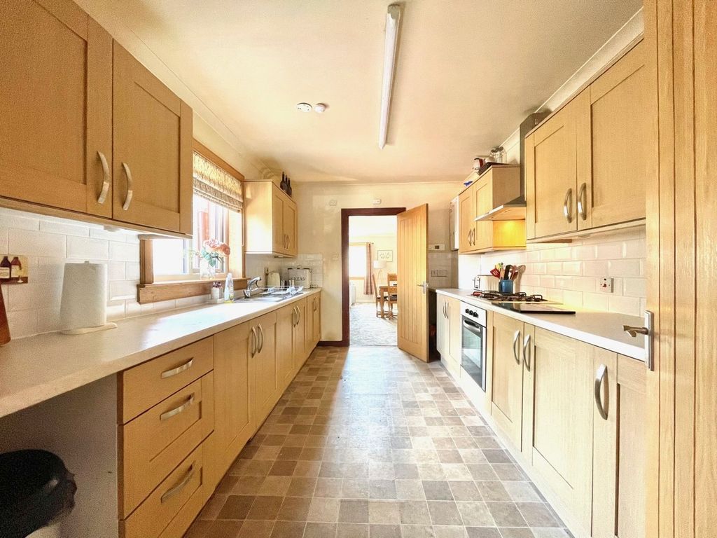 Additional image 5 of 3 bed detached bungalow for sale51 Montgomery Street, Kinross KY13