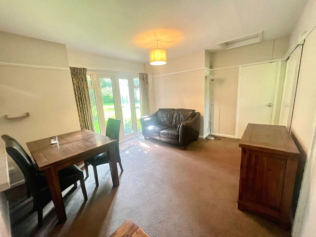 Property photo 3 of 14 Image