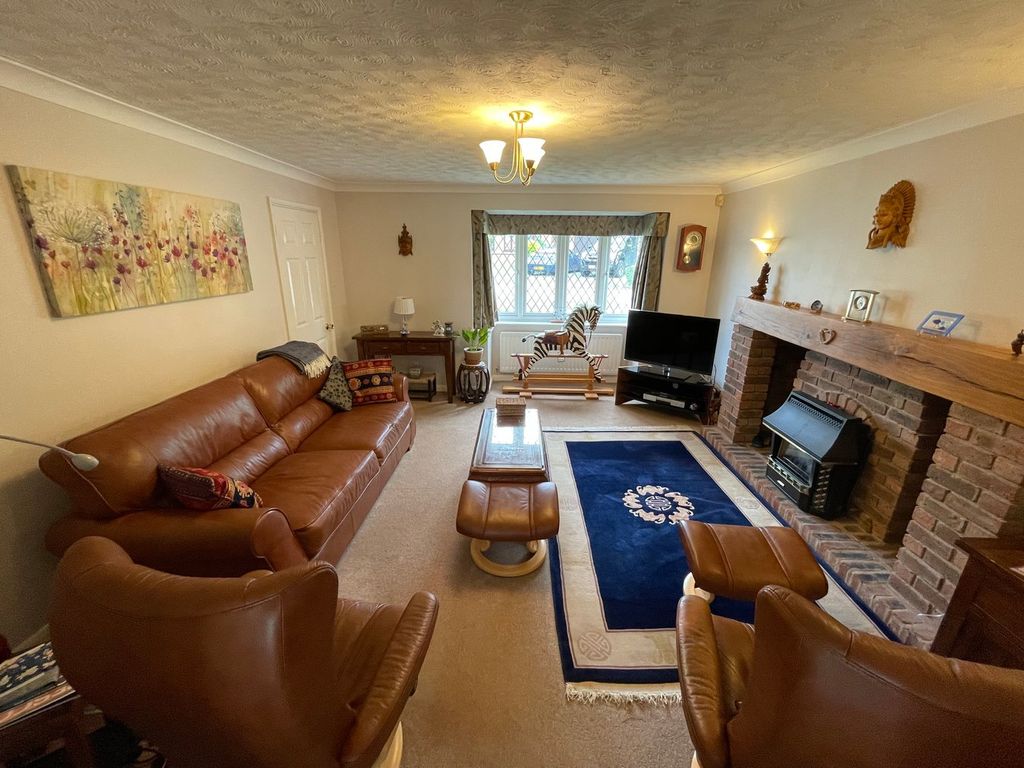 Property photo 2 of 15